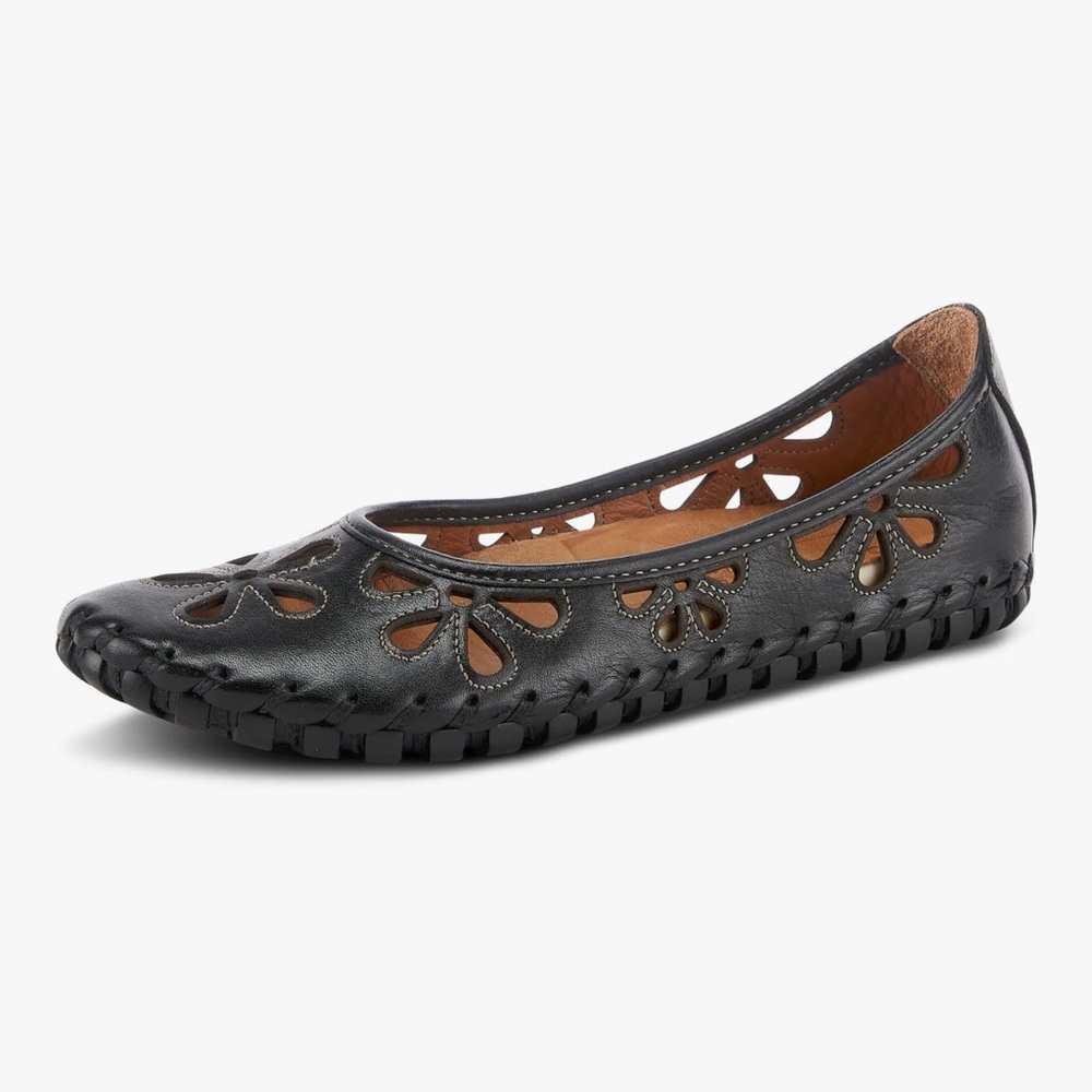 Black Spring Step Cut Out Leather Women's Flats! Classic!